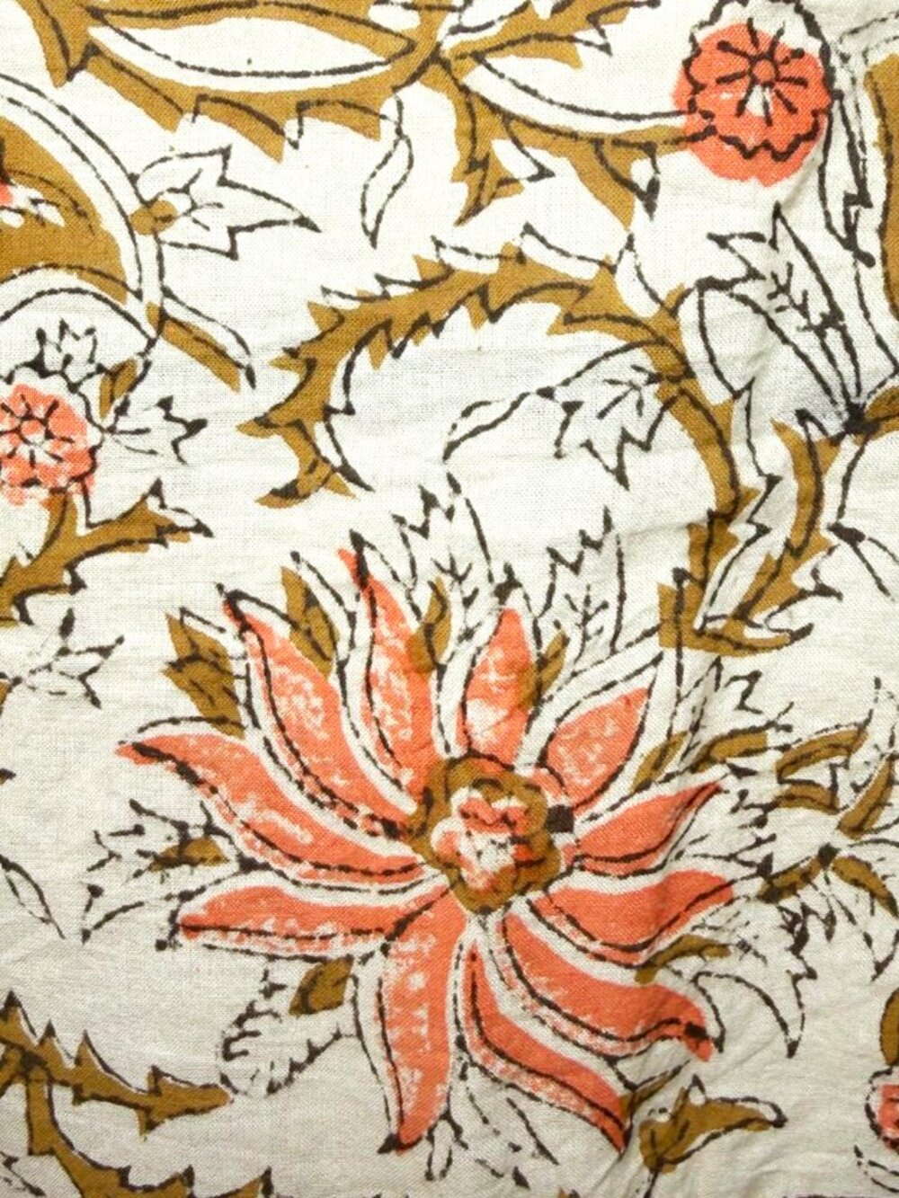 ANNA CATE Kara Puff Sleeve Block Print Peplum Top - Picture 5 of 7